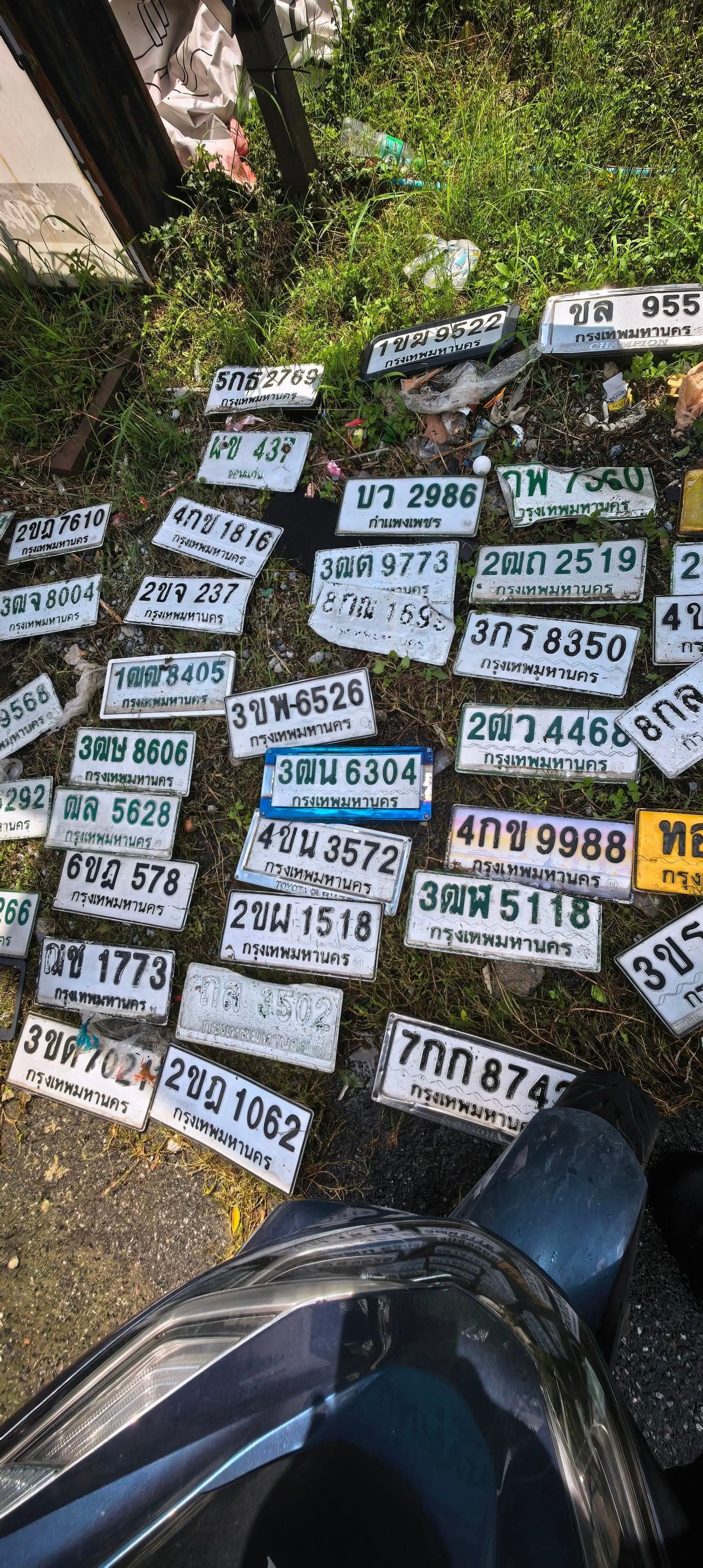 รูปป้ายทะเบียนที่พบ 2ขฎ 1062 2ขผ 1518 2ฒถ 2519 3กร 8350 3ฒต 9773 3ฒน 6304 4กข 9988 5กธ 2769 กล 3502 ผข 437 1ขม 9522 3ขต 7024 3ฒฬ 5118 4ขณ 3572 7กภ 874 8กณ 1695 ขล 955