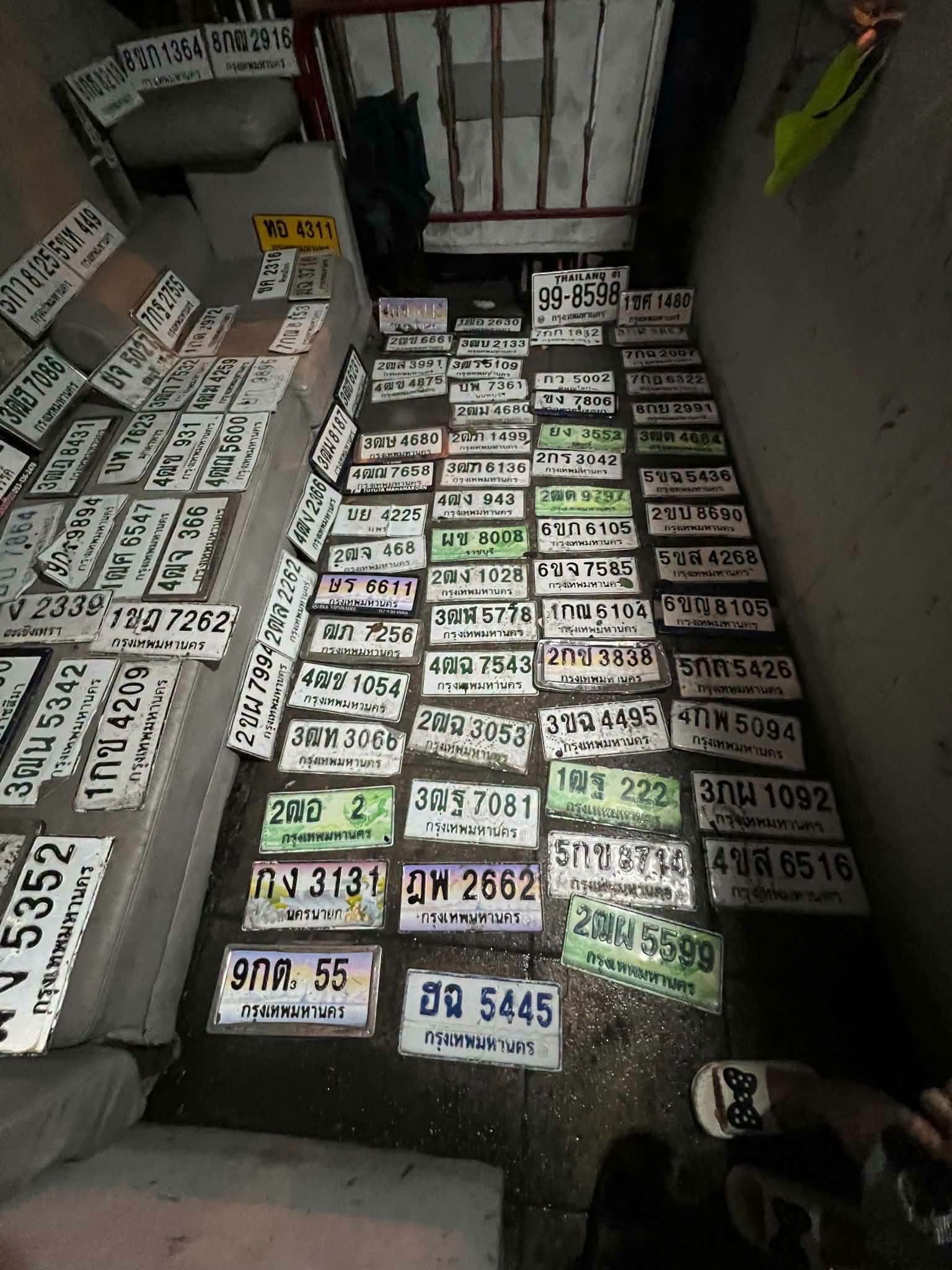 รูปป้ายทะเบียนที่พบ ?ร 6611 1ขศ 1480 1ฒฐ 222 2ขบ 8690 2ฒง 1028 2ฒด 9797 2ฒผ 5599 2ฒอ 2 3ฒต 4684 3ฒพ 5778 4กพ 5094 4ขส 6516 4ฒฉ 7543 5ขฉ 5436 5ขส 4268 6ขก 6105 6ขญ 8105 7กฎ 2007 7กฎ 6322 8กย 2991 9กต 55 กง 3131 ขง 7806 ฎพ 2662 ฒภ 7256 บย 4225
