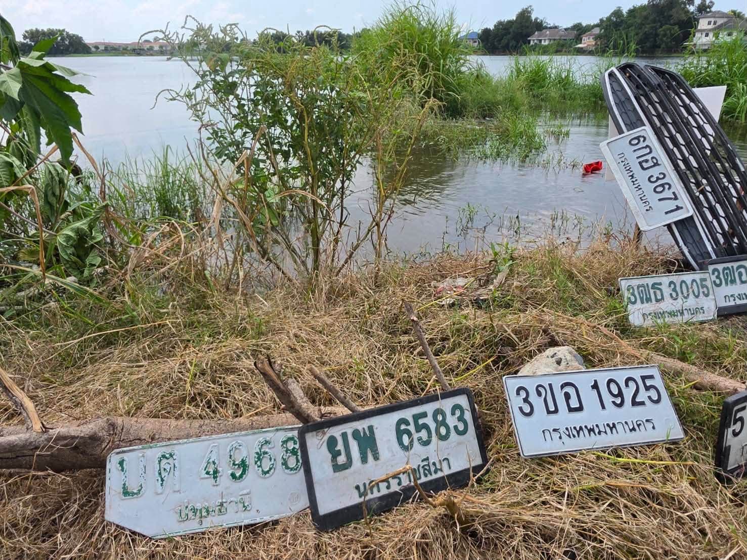 รูปป้ายทะเบียนที่พบ 3ขอ 1925 บค 4968 ยพ 6583