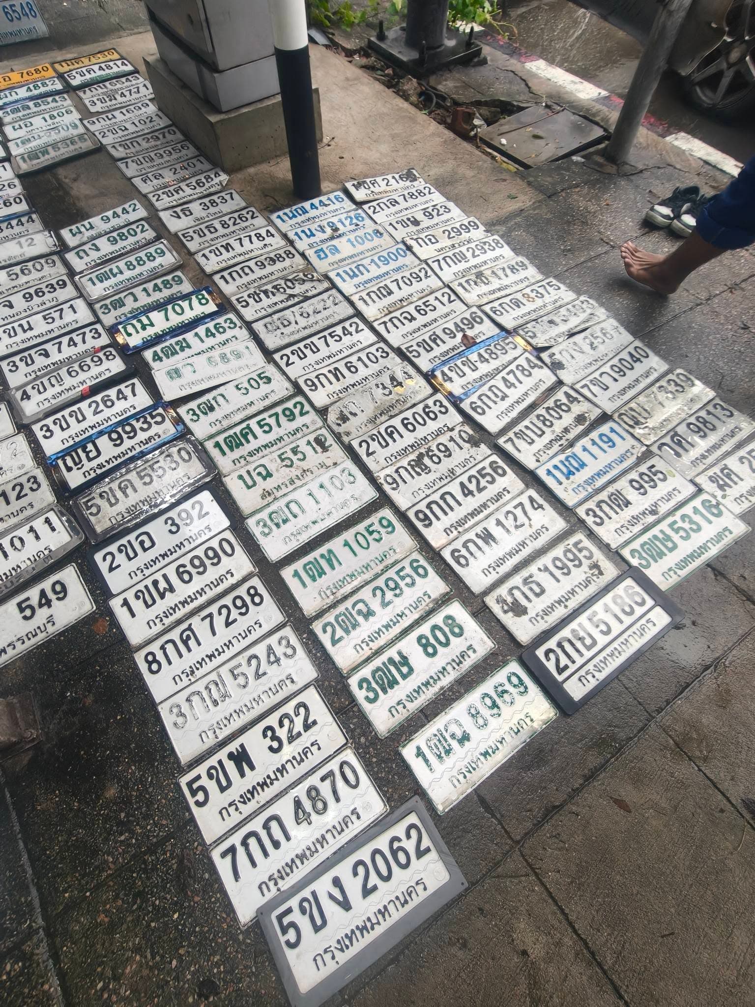 รูปป้ายทะเบียนที่พบ 1กณ 7092 1ขผ 6990 1ฒฉ 8969 1ฒท 1059 2กย 5186 2ขค 6063 3กต 995 4กธ 1995 4ขข 4895 5ขพ 322 5ขศ 9496 6กฉ 8375 6กพ 1274 7กฉ 2938 7กฉ 6512 7ขบ 8064 7ขว 9040 8กศ 7298 9กก 4256 9กศ 6910 ทล 2999 บฉ 5512