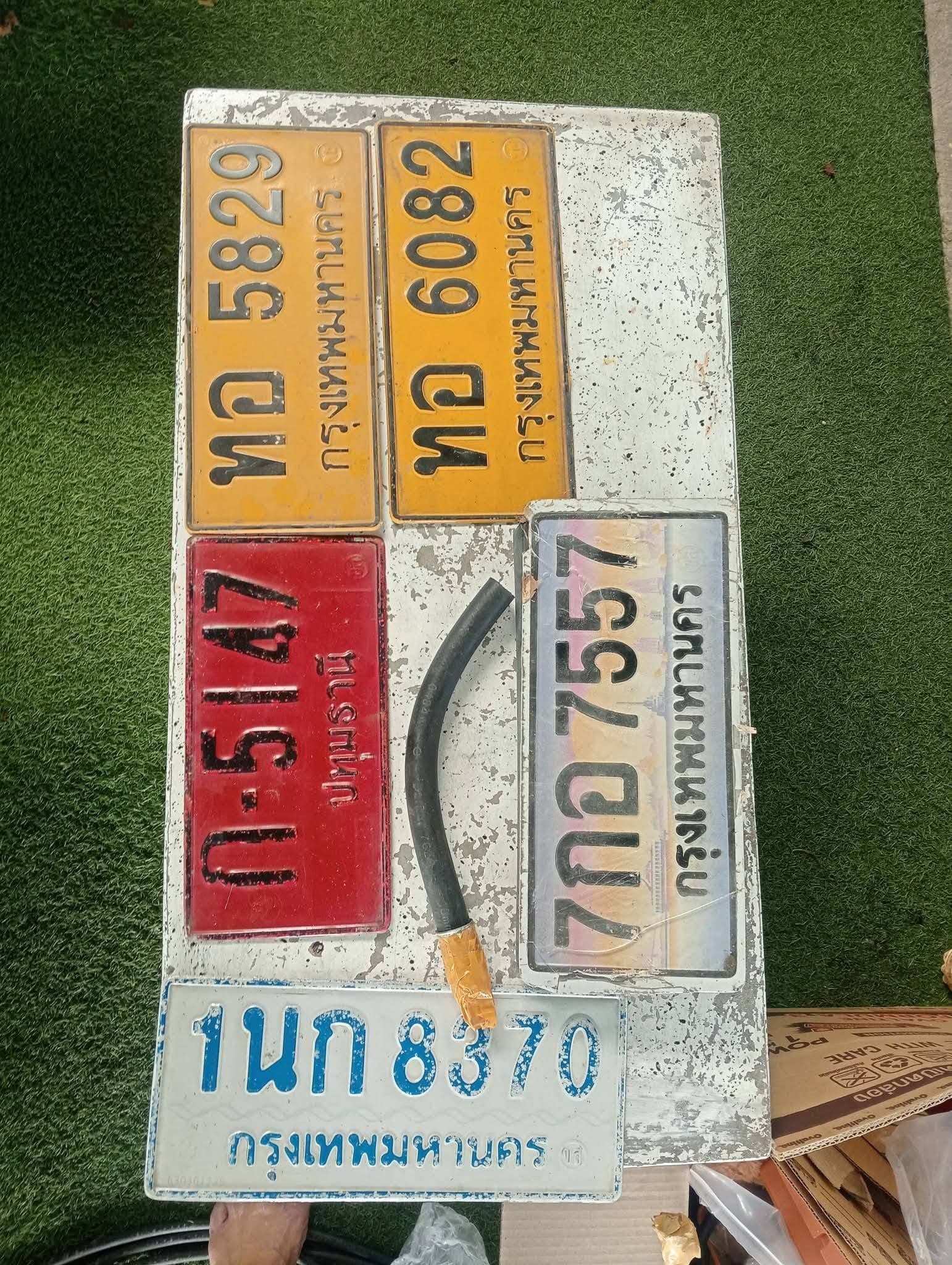 รูปป้ายทะเบียนที่พบ 1นก 8370 7กอ 7557 ทฉ 5829 ทฉ 6082